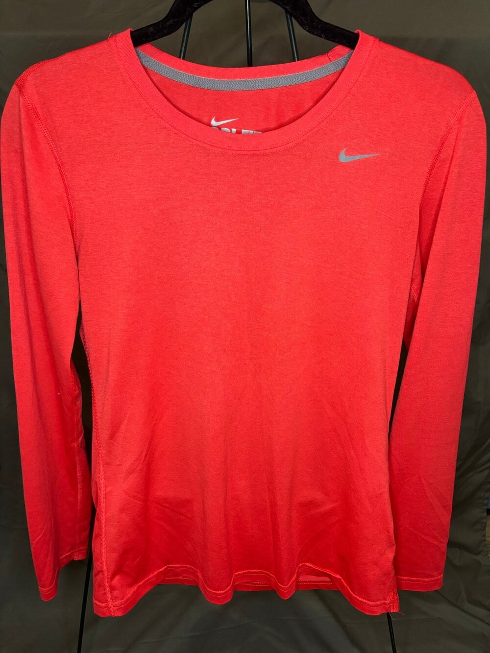 Nike Dri-FIT Long Sleeve Athletic Shirt Men’s Small Red Running Training